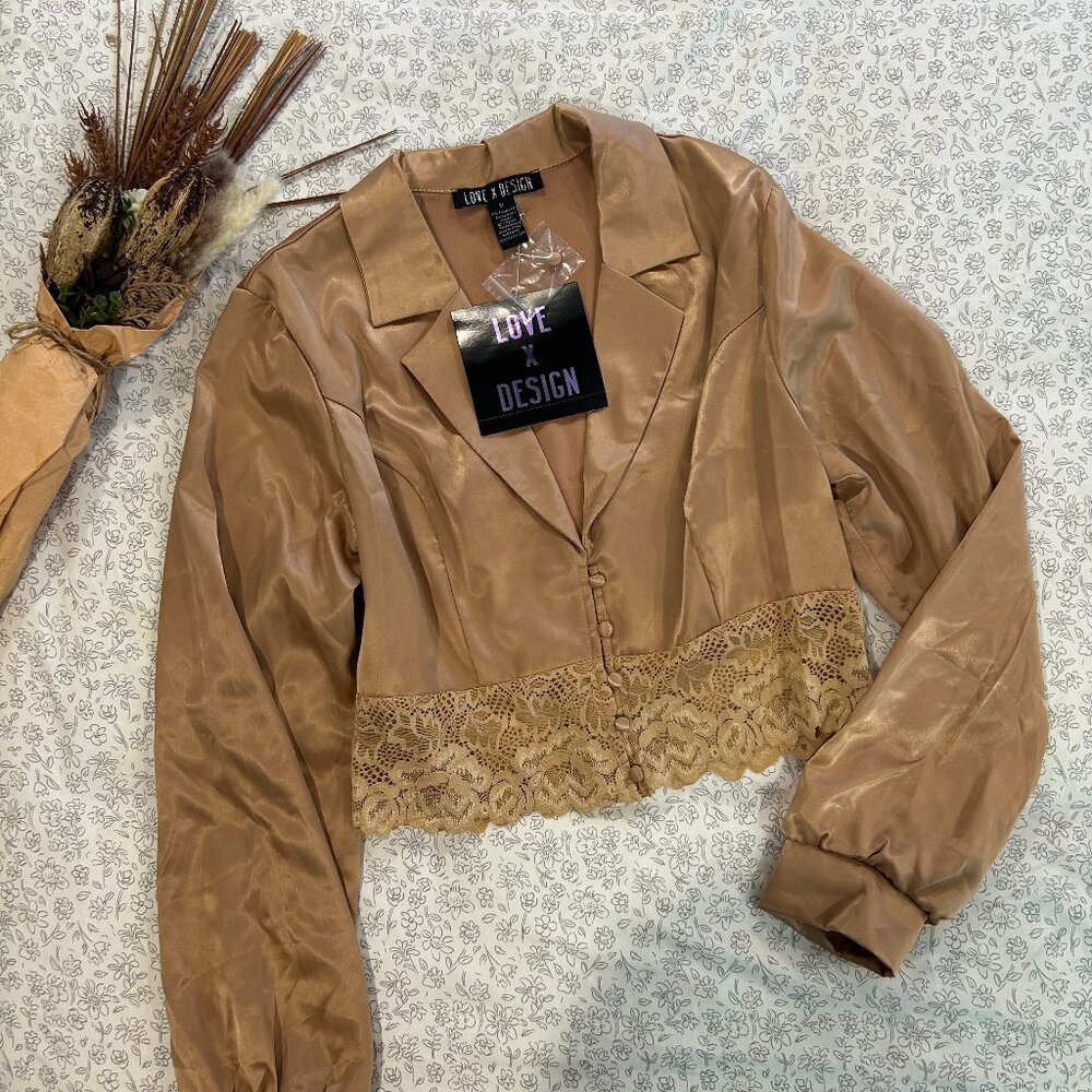 Love x Design Lace Crop Top Size Medium